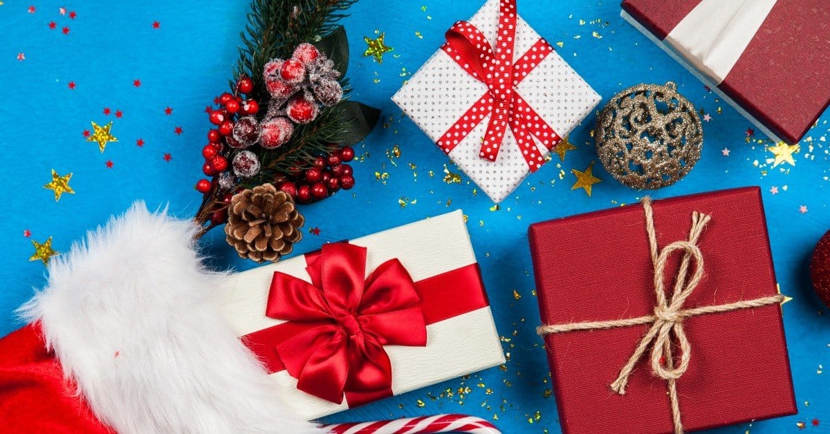 6 Personalized Art Gifts to Give This Holiday Season